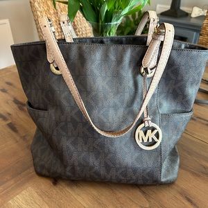 Michael Kors tote